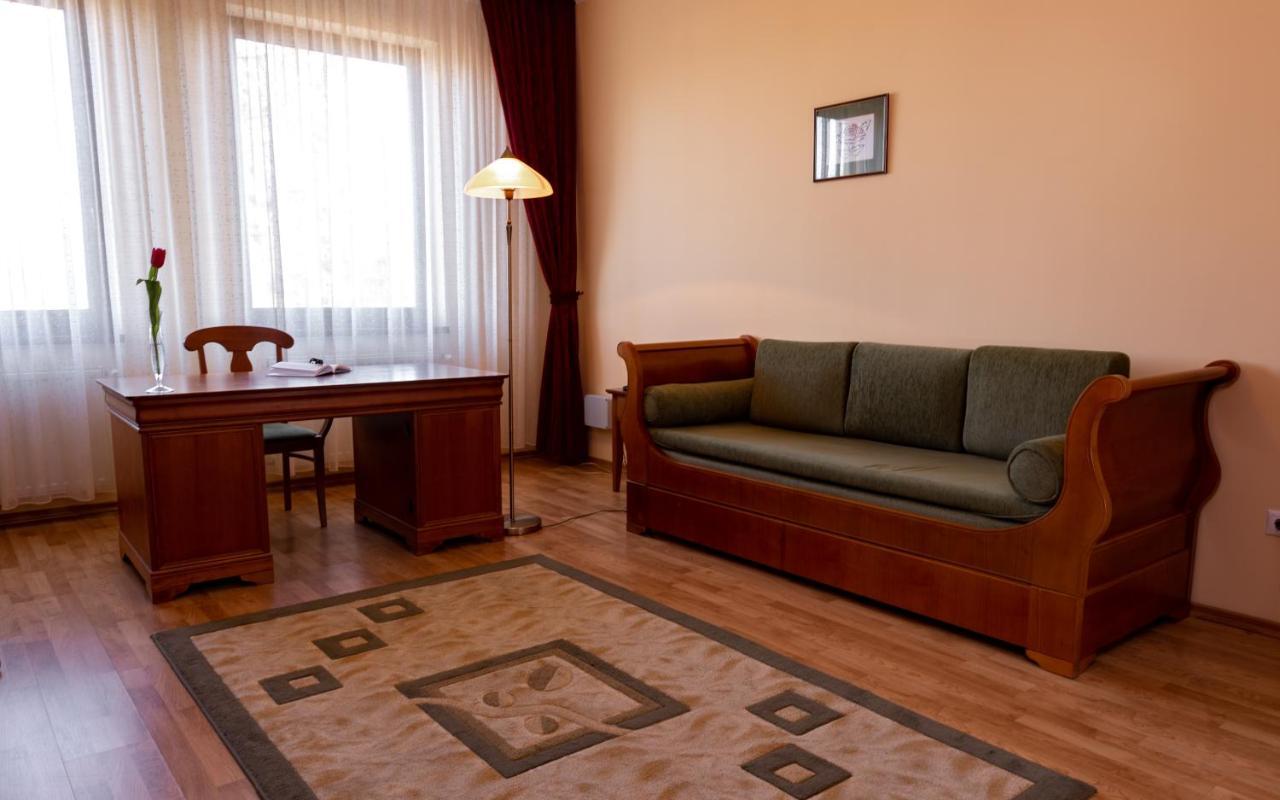 Septimia Hotels & Spa Resort Odorheiu Secuiesc Exteriör bild